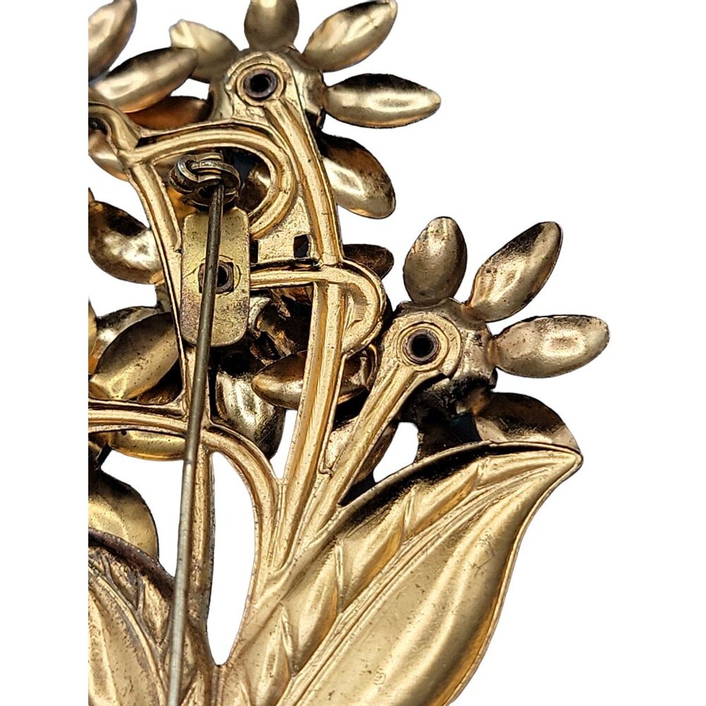 Unsigned Early Miriam Haskell Flower Brooch Flora… - image 7